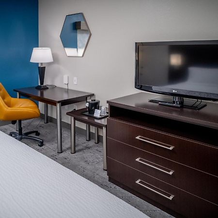 Holiday Inn Express & Suites Cross Lanes By Ihg Buitenkant foto