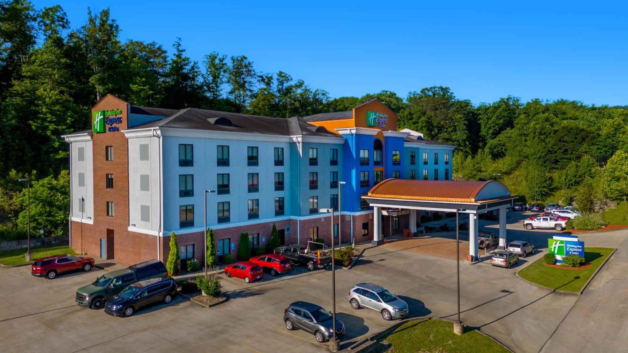Holiday Inn Express & Suites Cross Lanes By Ihg Buitenkant foto