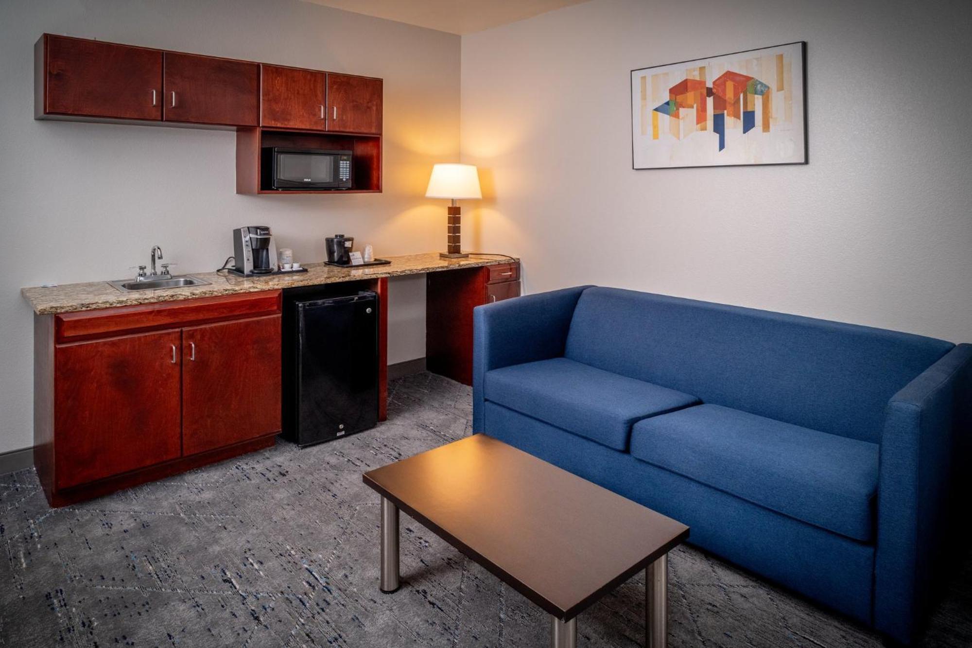 Holiday Inn Express & Suites Cross Lanes By Ihg Buitenkant foto