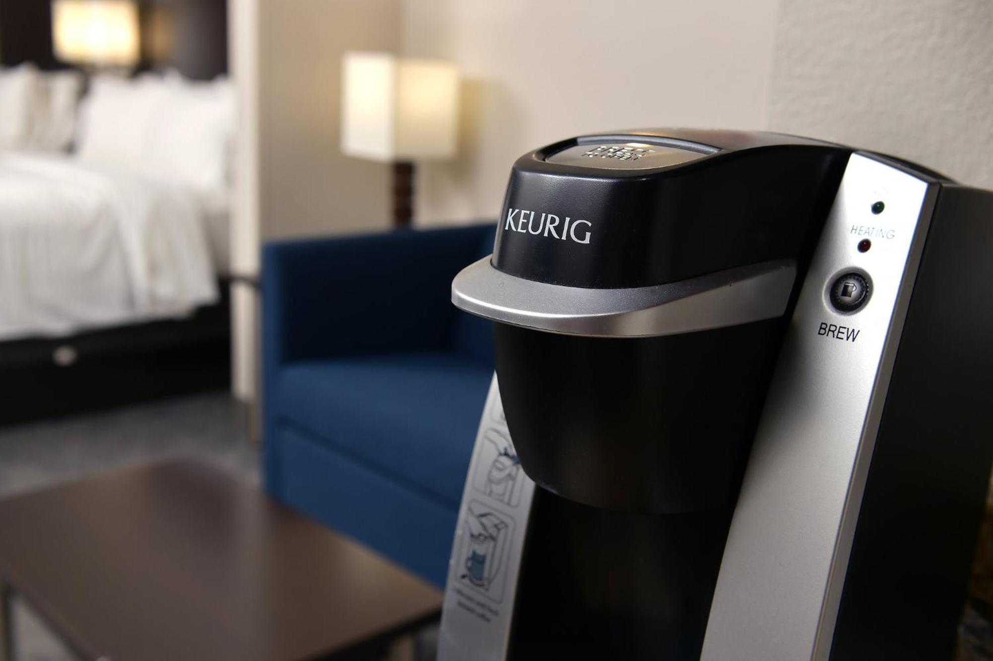 Holiday Inn Express & Suites Cross Lanes By Ihg Buitenkant foto