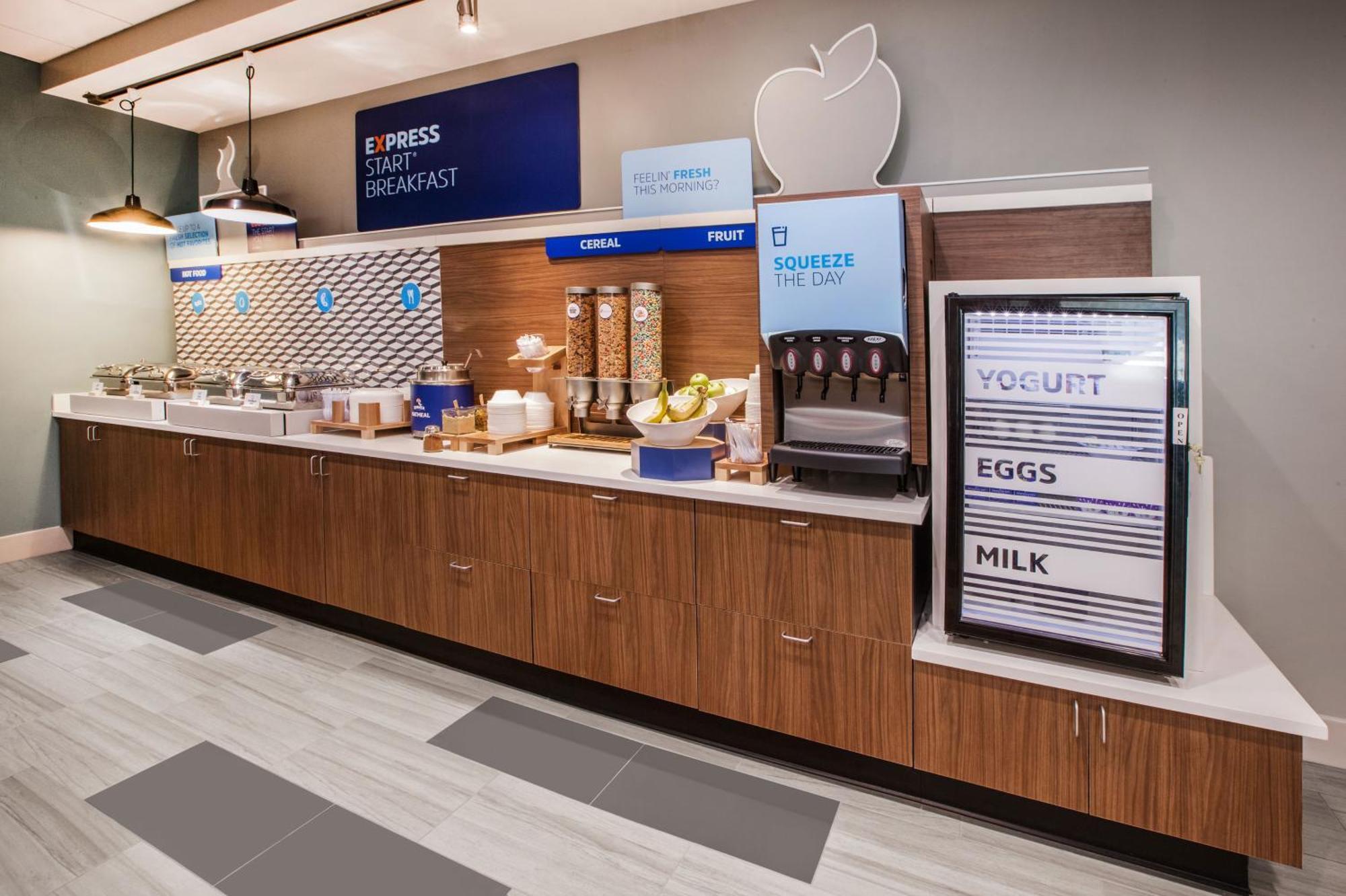 Holiday Inn Express & Suites Cross Lanes By Ihg Buitenkant foto
